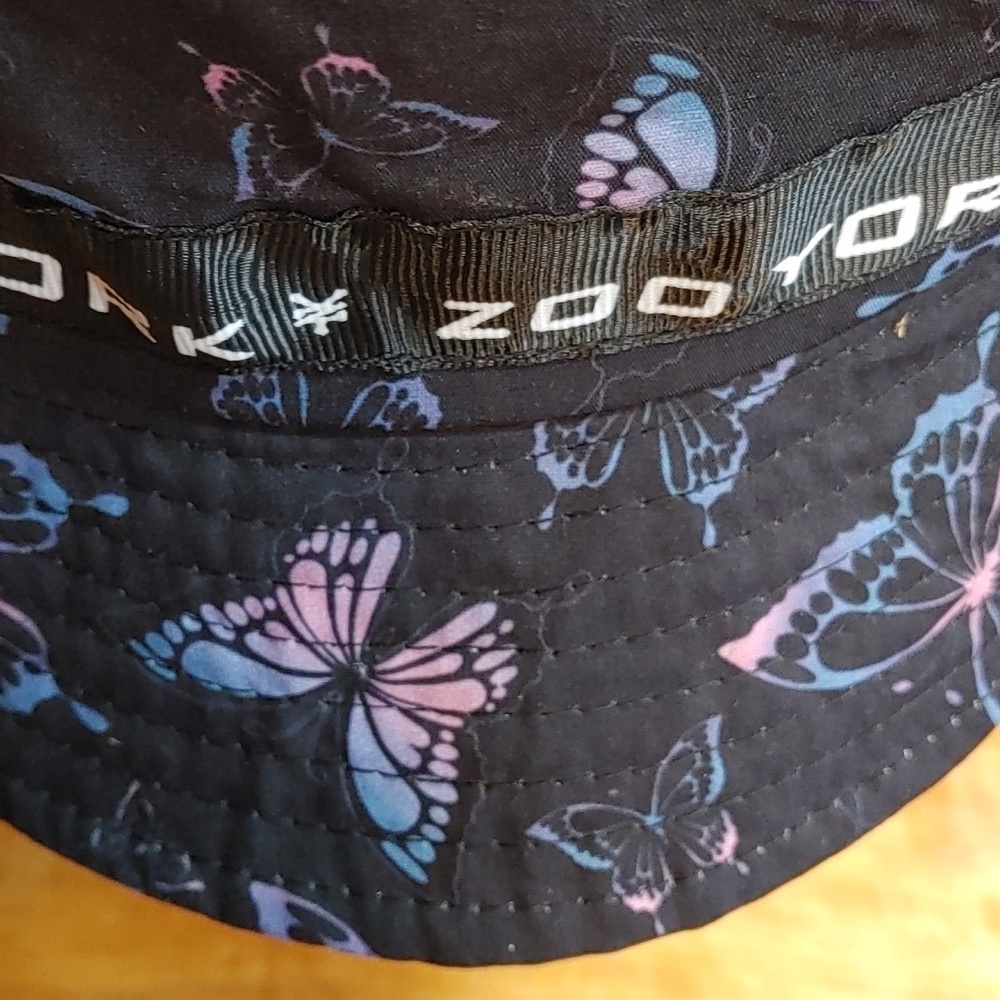 Zoo York Butterfly Black/ Multi coloured Bucket Hat - Picture 4 of 10